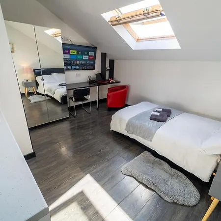 Available Close To Queen Elizabeth Hospital